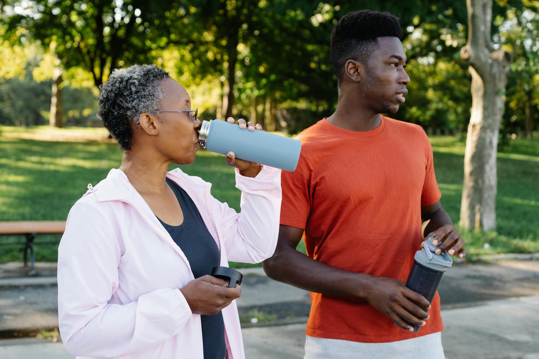 Digital Detox Screen Time: A Guide to Better Sleep & Focus