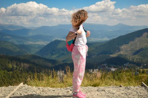 Healthy Travel Tips: How to Stay Well While Travelling in 2026