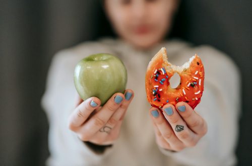 Emotional Eating Triggers: How to Break the Cycle (2026)
