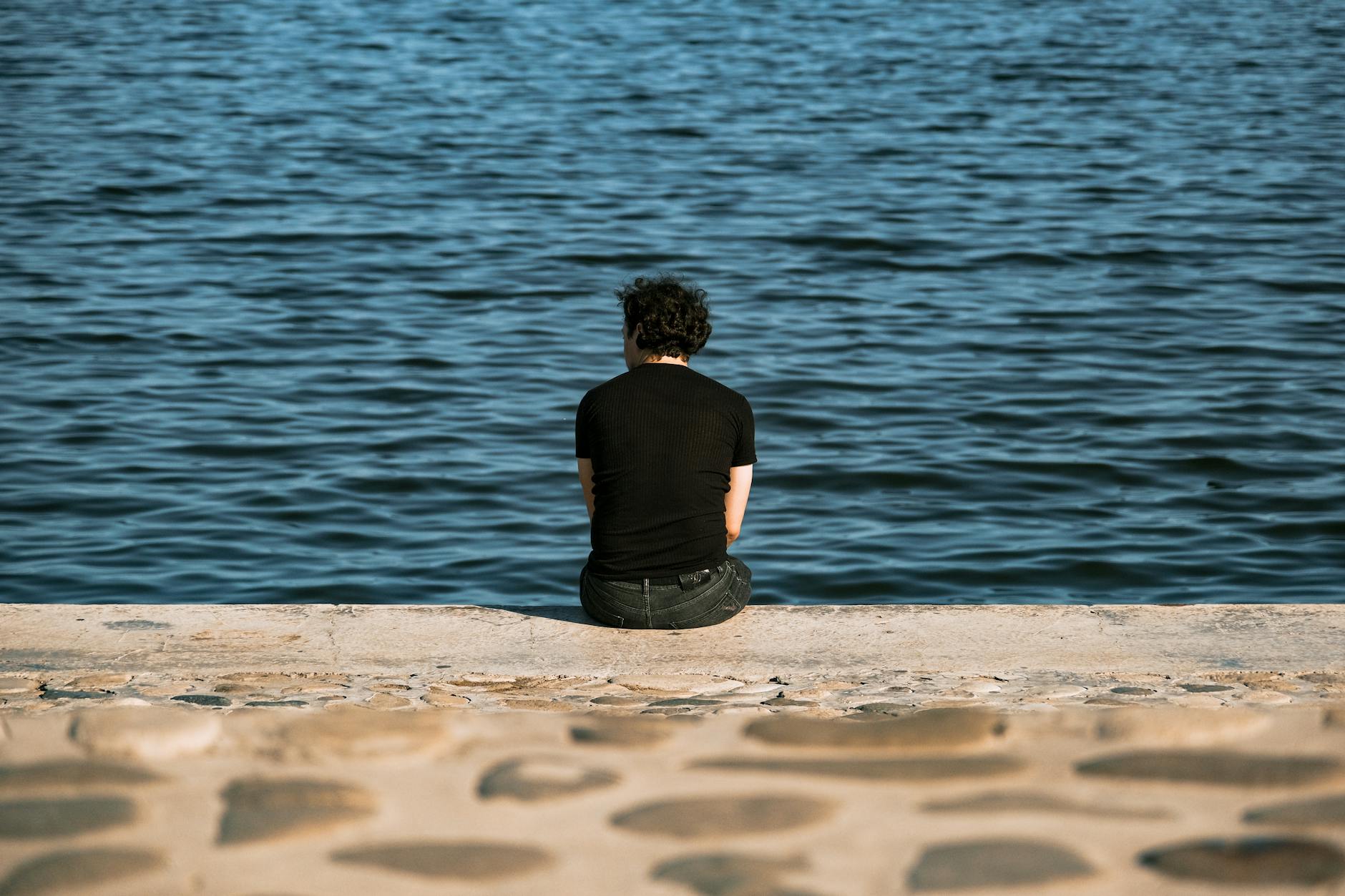 Loneliness Health Risks: Rebuilding Connection in 2026